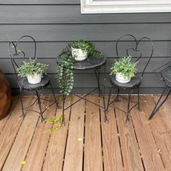 Shabby Style Vintage Wire Heart Shabby  Child Or Garden Plant Stand Vintage Antique Ice Cream Parlor Table And Chairs 