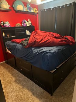 Black Platform Bed