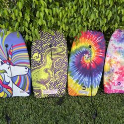 4 Boogie Boards 