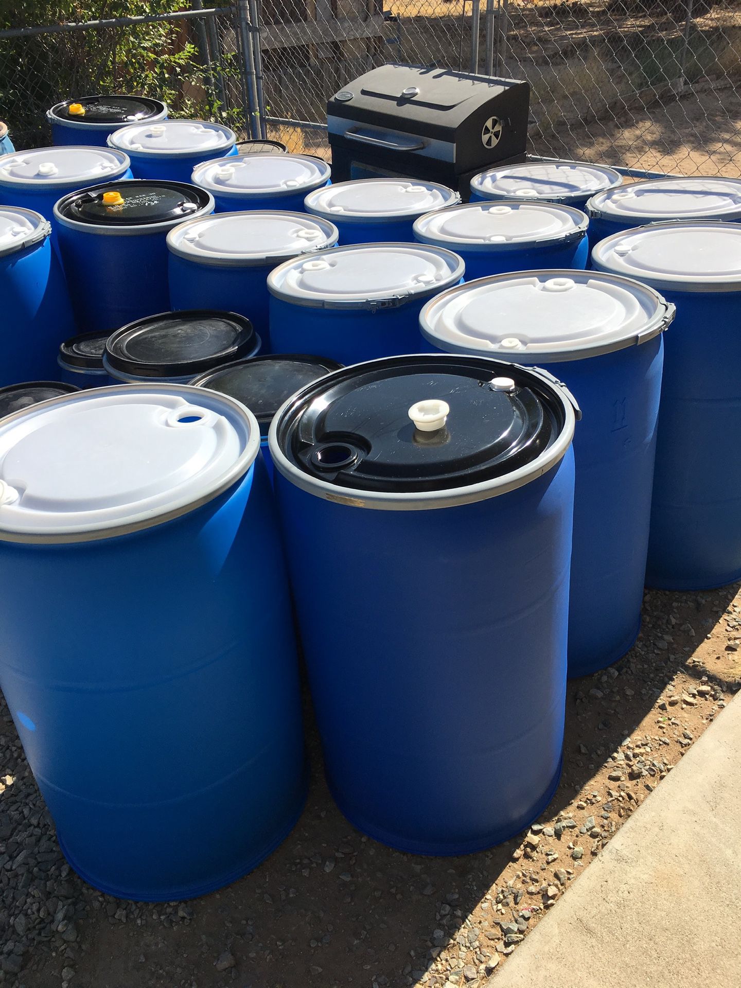 Barrels/Drums/ 55 Gallons Plastic Open Top w/sealed lids & rings