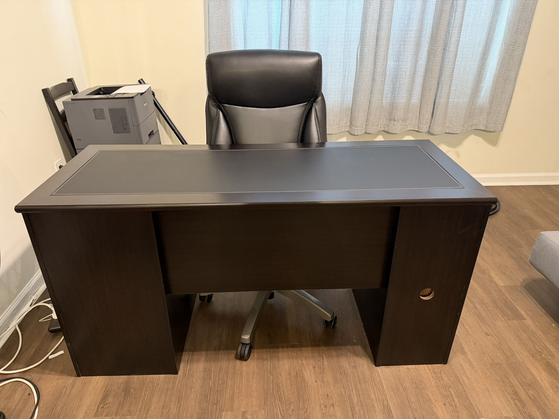 Office Desk & LaZboy Office Chair (BLACK)