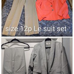 2 Women's Le Suit Pant Set 