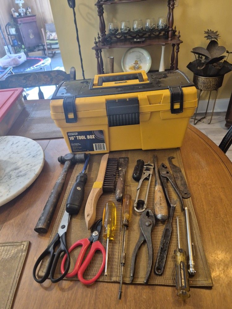 Keter 16" Heavy duty plastic toolbox