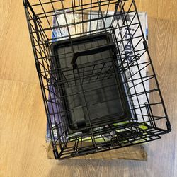metal crate for small dog/kitten 18”Lx12”x14”h brand new 