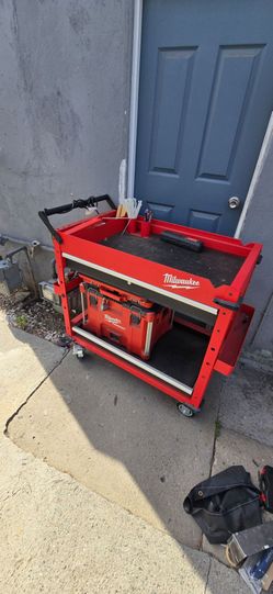Milwaukee Work Cart