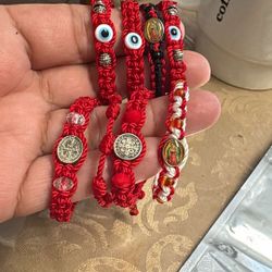 Pulseras $5 Cada Una 