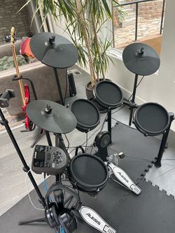 Electronic Drum Set