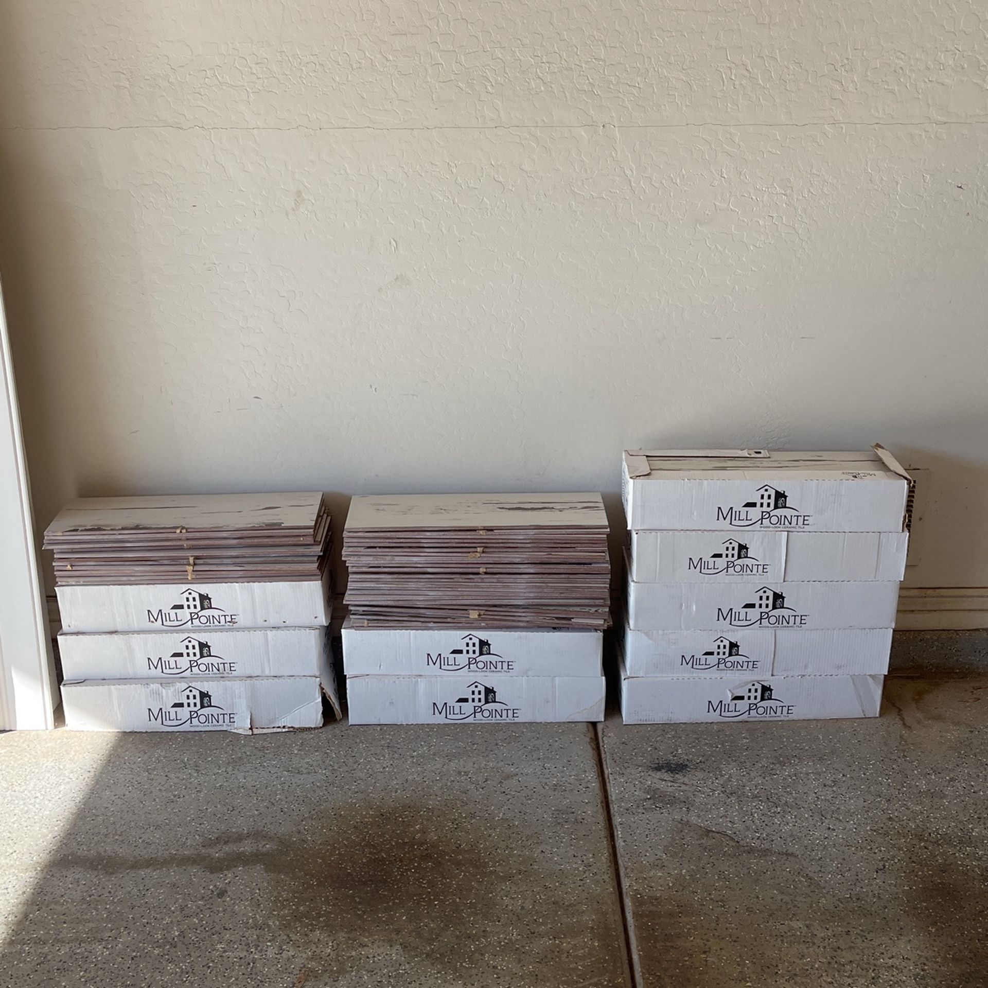 200 Sq.Ft. Vintage Wood Look Tile$$200