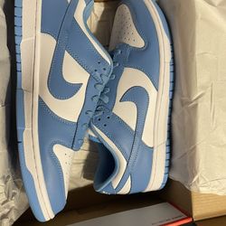Nike Dunk Low Unc Size 10.5