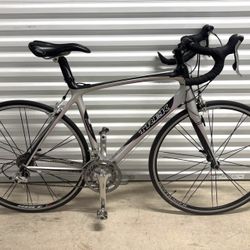 2008 Trek Madone 5.1 WSD Carbon 55cm Frame. Excellent Condition!