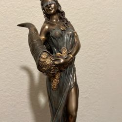 Fortuna Statue