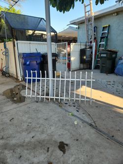 Diferentes Piezas De Fens