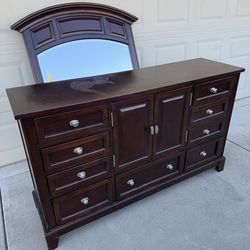 Dresser with mirror