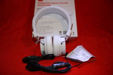 Headphones/earbuds/headset/ earphones