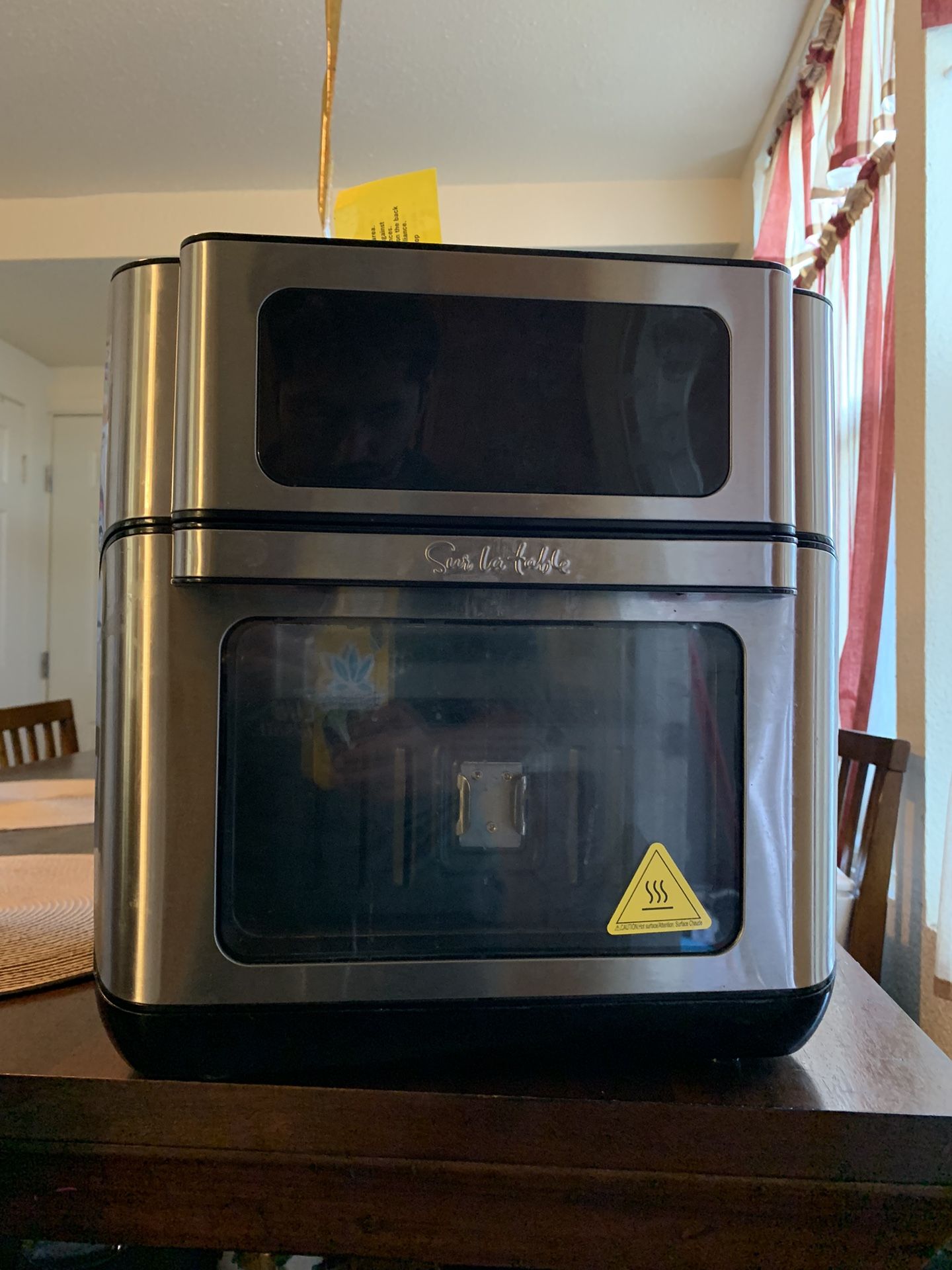 sur la table 13-quart multifunctional air fryer