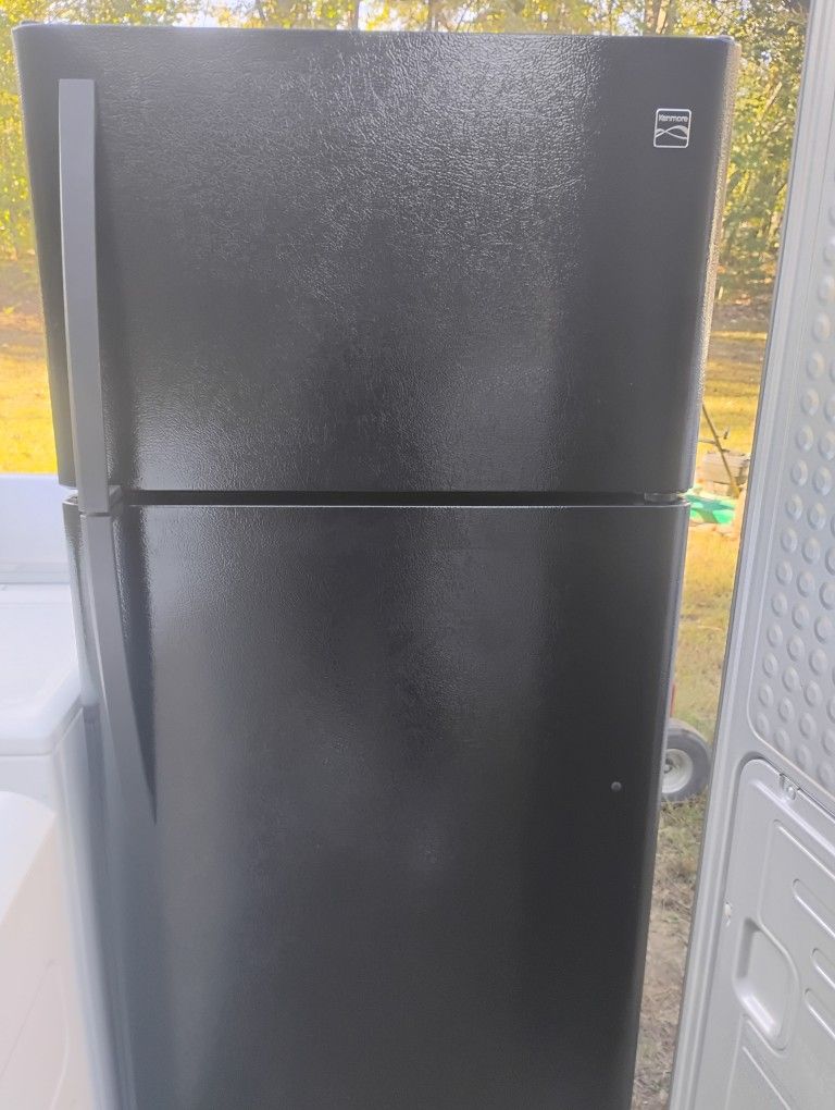 18 Cubic Black Refrigerator By Kenmore