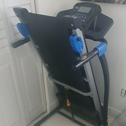 FOLDABLE SLIM TREADMILL FOR SELL