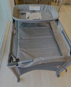 4-1 Baby Bassinet And Play Time, Change Station Etc