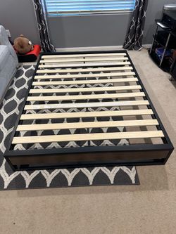 Modern Platform full size bedframe