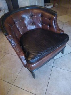 Accent chair