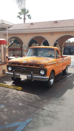 Ford Pickup