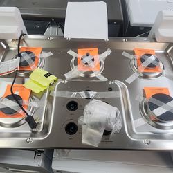 36 in. Gas Cooktop in Stainless Steel with 5 Burners including Power Boil Burners