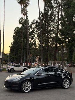 2018 18 Tesla Model 3 Long Range