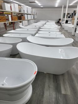 Bathtub, freestanding