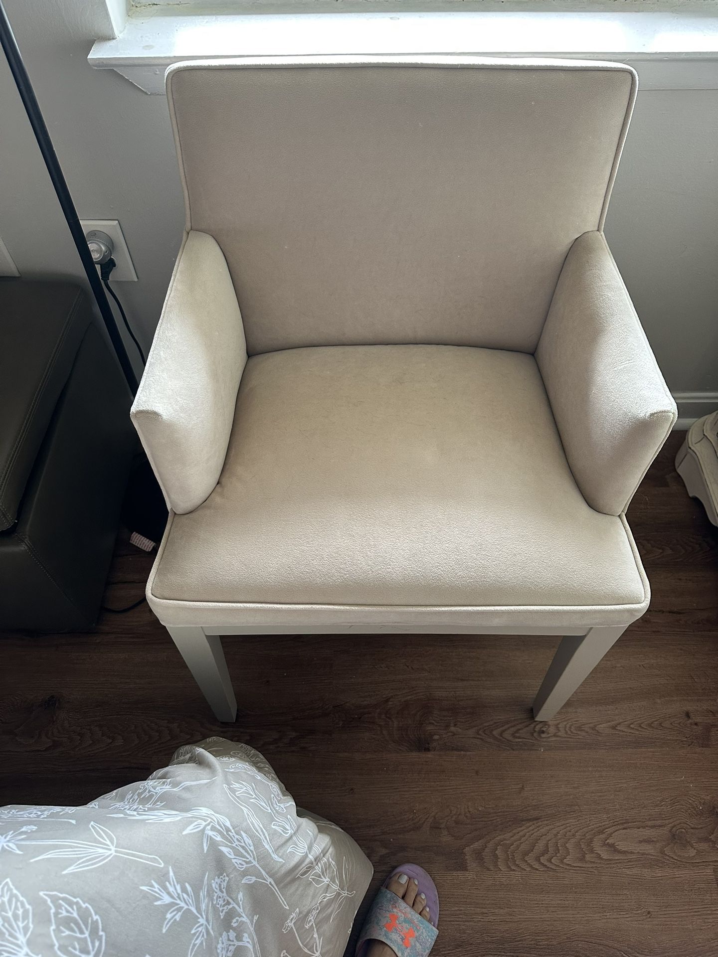 Ottoman Single Chair