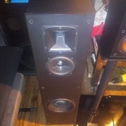 Klipsch Sp-1 Towers, And Klipsch R 14 M Bookshelf Speakers ,All R Mint Shape Perfect Awesome Sound 400 Cash