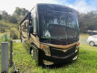 2014 Fleetwood excursion RV