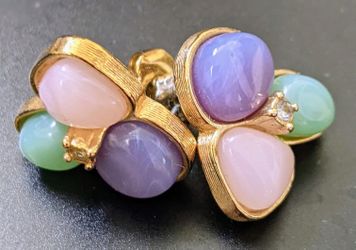 Vintage Avon Tri-color pierced earrings, pretty pastel colors of pink, green, purple stones