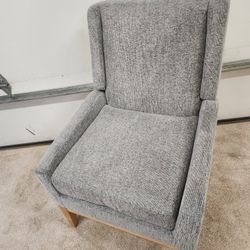 *** BRAND NEW- GRAY ACCENT CHAIR ***