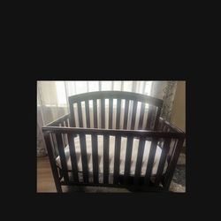 Crib with mattress