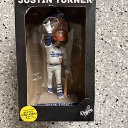 Justin Turner Bobblehead 