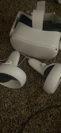 Oculus meta quest 2 works good no problems will do trades and price is negotiable