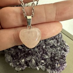 New, Beautiful Rose Quartz Crystal Heart Necklace. Jewelry Bag Included.