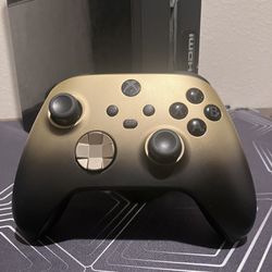 Golden & Black Xbox Controller 