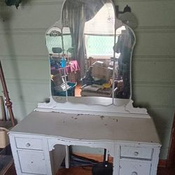 Detailed Vintage Vanity with Bench