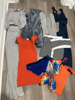 38 Piece Women’s Juniors XS Extra Small Clothing 