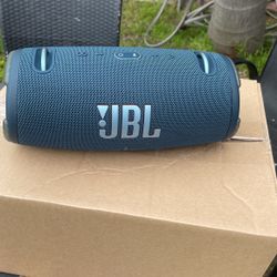 JBL Xtreme 3 Portable Bluetooth Speaker 