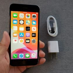 iPhone 6s - UNLOCKED - Like New  