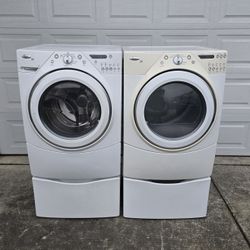 Whirlpool Washer and Dryer Set (Electric)