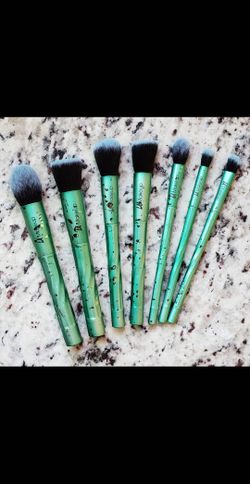 7pcs green kabuki makeup brush set