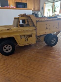 vintage yellow "Structo 22" .