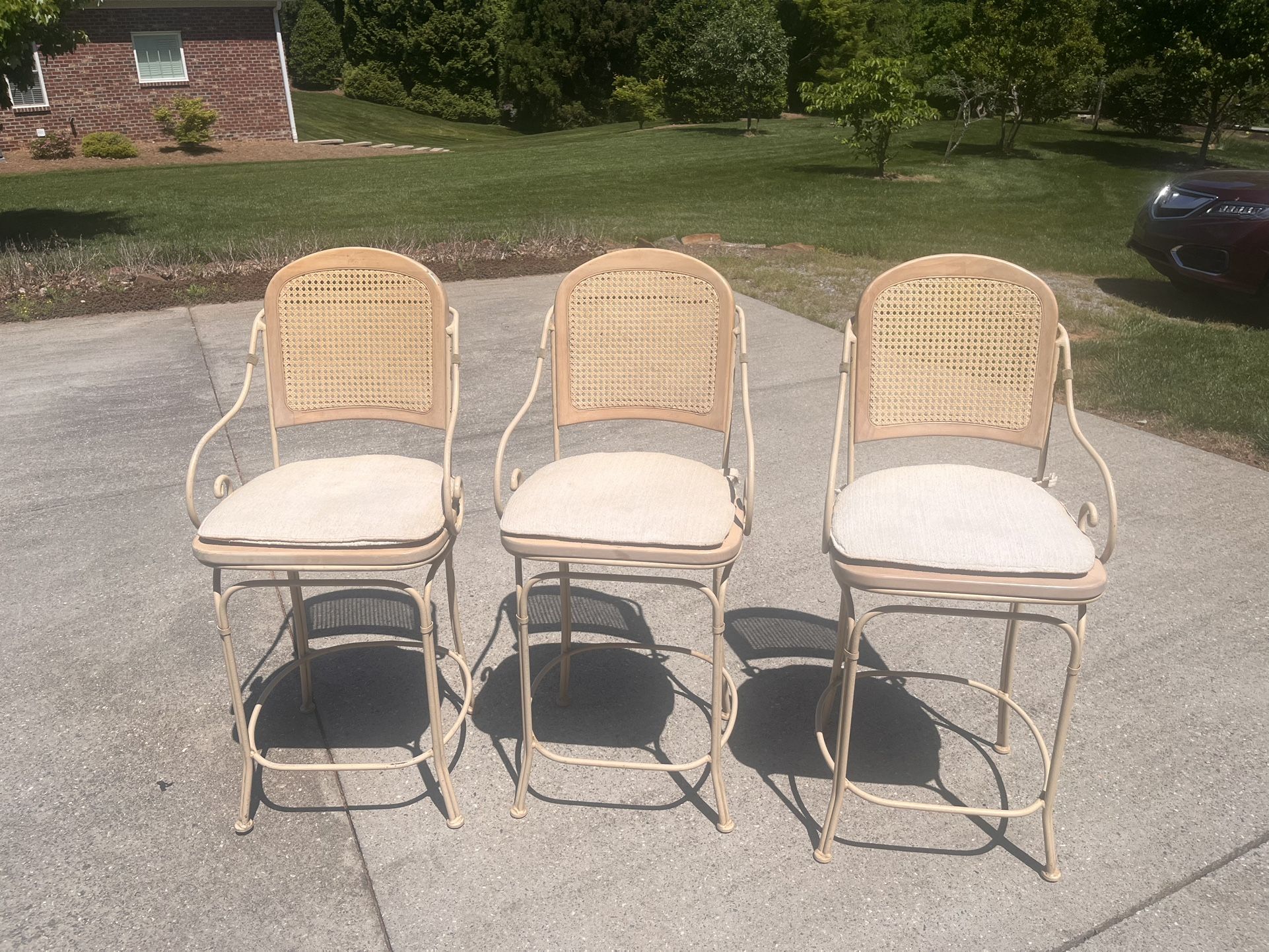 Swivel Bar Stools