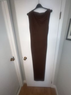 Commense Woman’s brown Dress with slits on the lower bottom on both sides . XL. Cotton /Viscose. NWT. Sleeveless midi length .draping neck . With ties