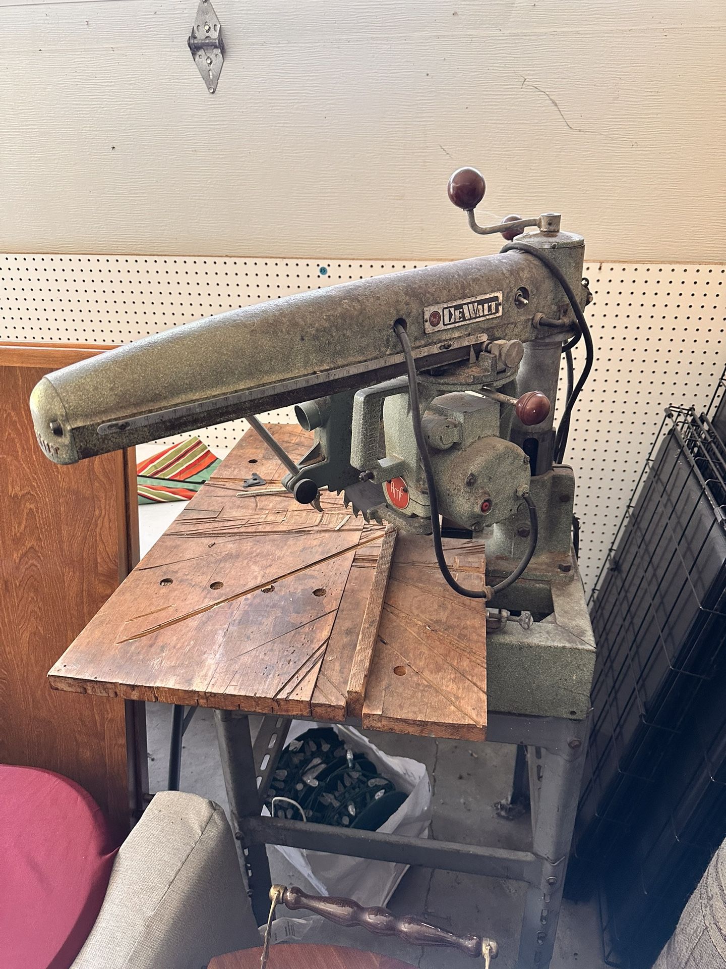 Dewalt Radial Arm Saw