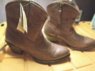 Cowboy boots brand new!  Brand name is ariat