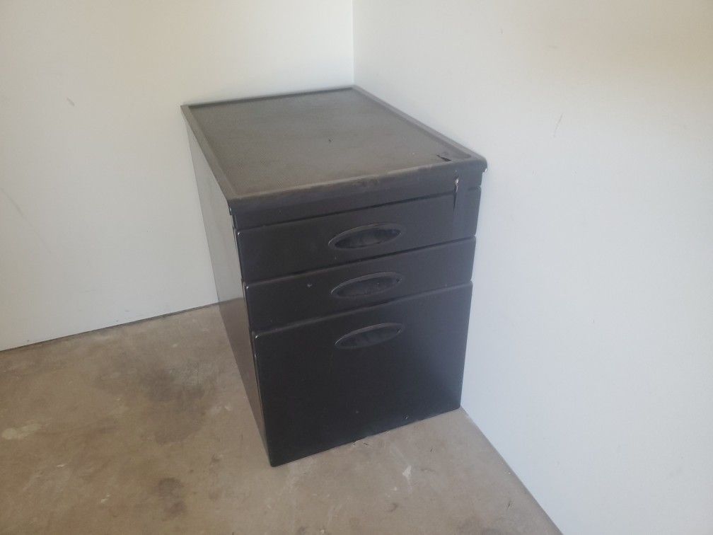 File Drawer with Lock And Key